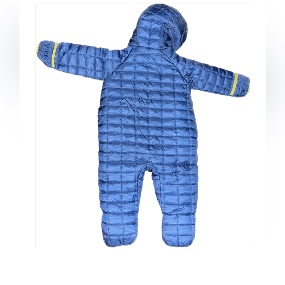 Snowz kids snows suite Size 9 -12months